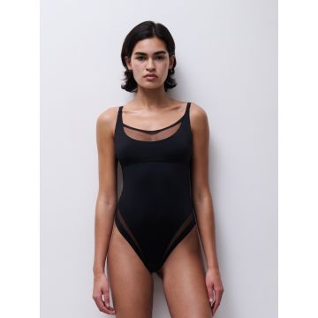 HALO GŁADKIE BODY Z TIULOWYM DETALEM