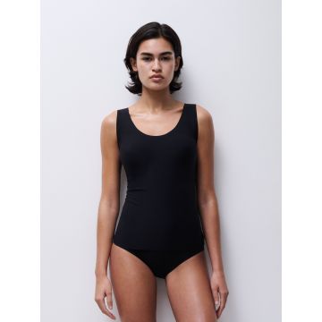SOFTSTRETCH KOSZULKA TOP Z USZTYWNIONYMI MISECZKAMI