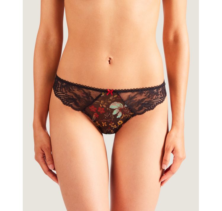 AUBADE PARIS reine des pres tanga