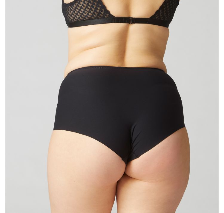 SIMONE PERELE subtile control brief