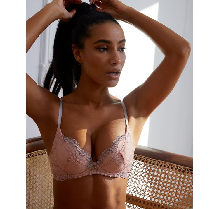 GOSSARD superboost lace padded plunge bra