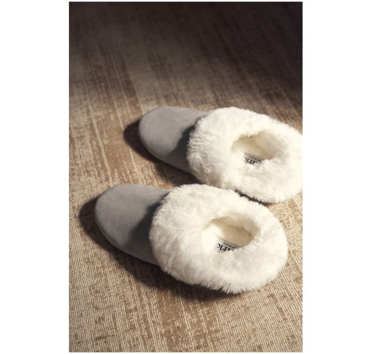 SELMARK zamszowe kapcie