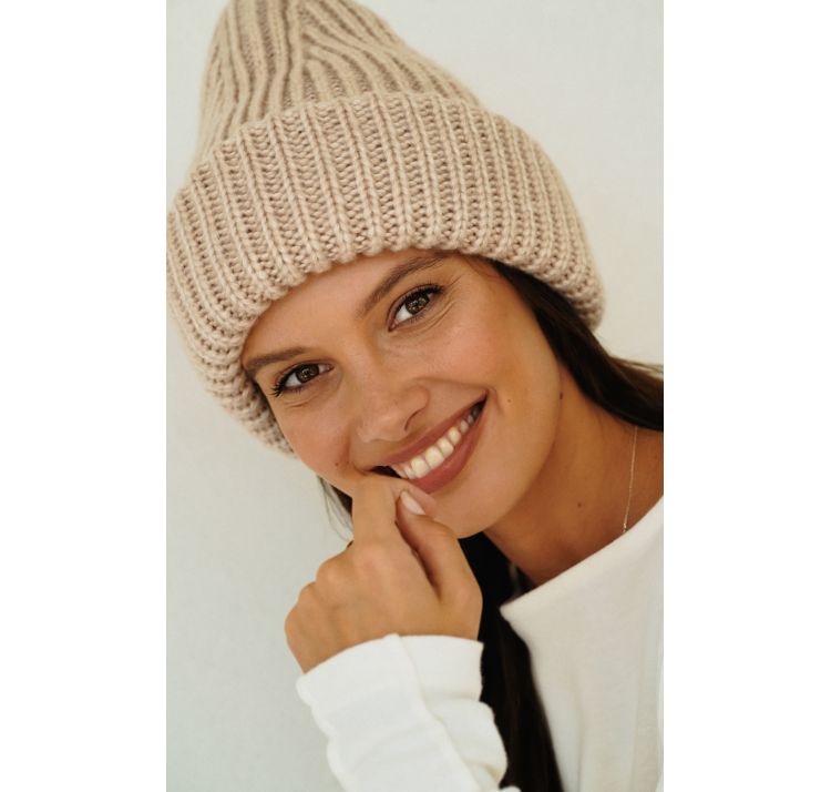 SLEEPLESS IN WARSAW czapka woolie wiskoza i weŁna merino