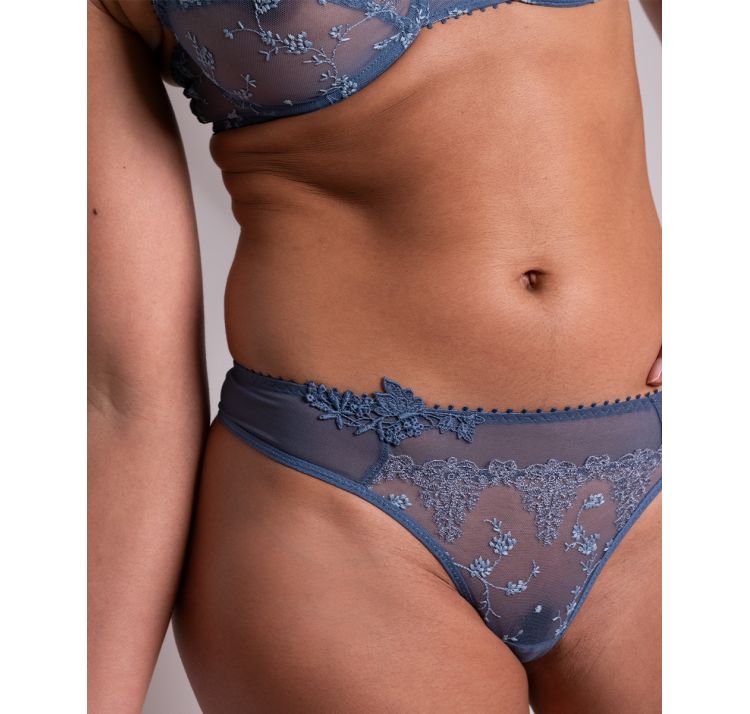 PASSIONATA white nights koronkowe stringi