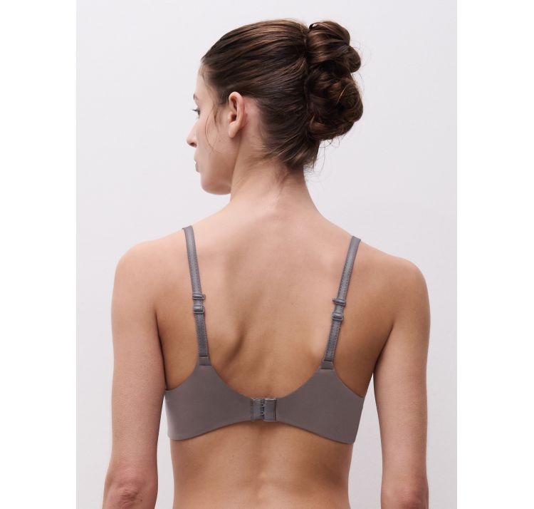 CHANTELLE EASY FEEL norah chic lekko usztywniany biustonosz plunge