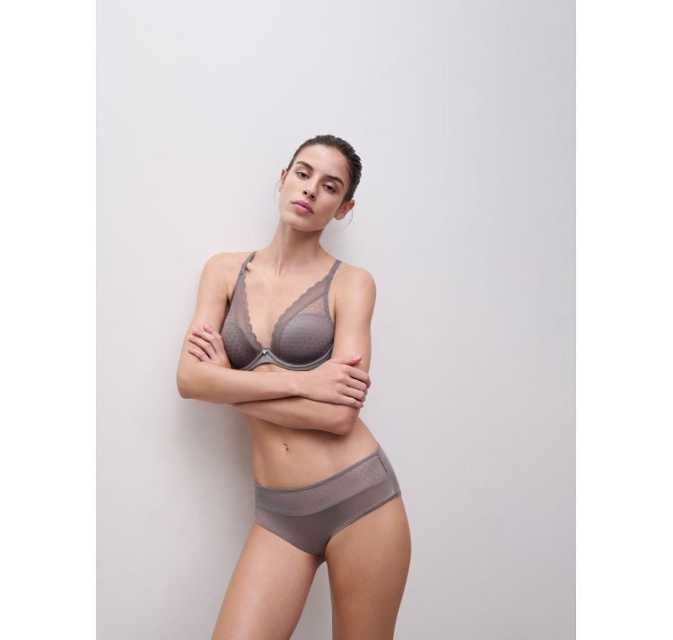 CHANTELLE EASY FEEL norah chic lekko usztywniany biustonosz plunge