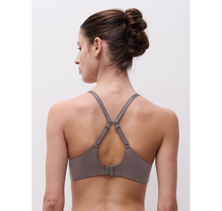 CHANTELLE EASY FEEL norah chic lekko usztywniany biustonosz plunge