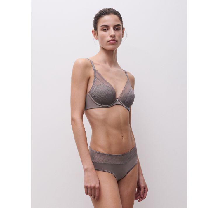 CHANTELLE EASY FEEL norah chic lekko usztywniany biustonosz plunge