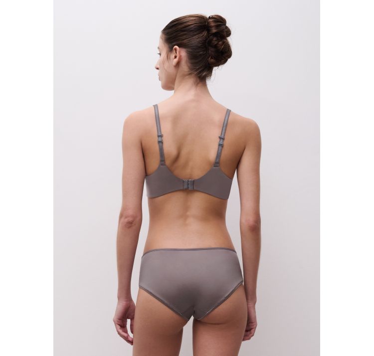 CHANTELLE EASY FEEL norah chic lekko usztywniany biustonosz plunge