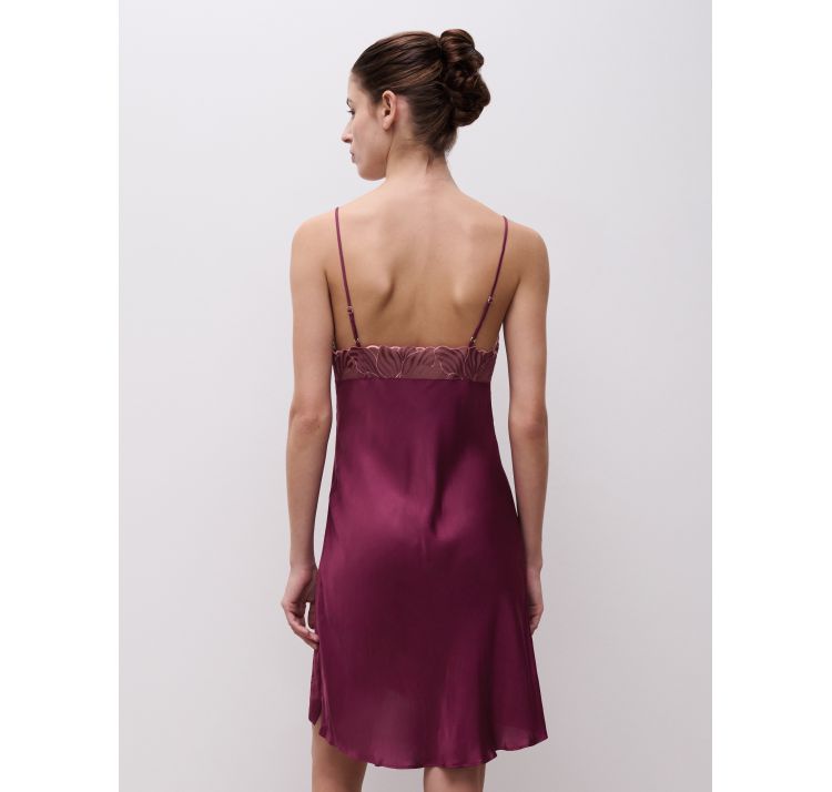 CHANTELLE legend satynowa koszulka nocna 54% modal 46% wiskoza