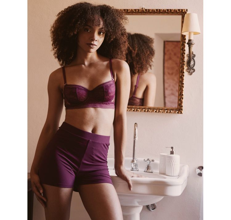 PASSIONATA jeanne koronkowa balkonetka na fiszbinach half-cup