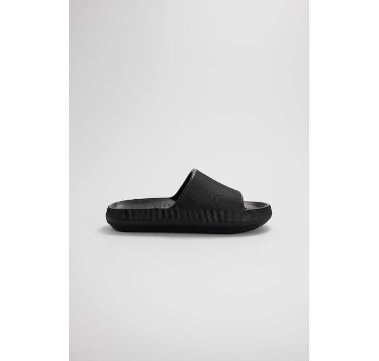 YSABEL MORA leciutkie klapki z pianki eva