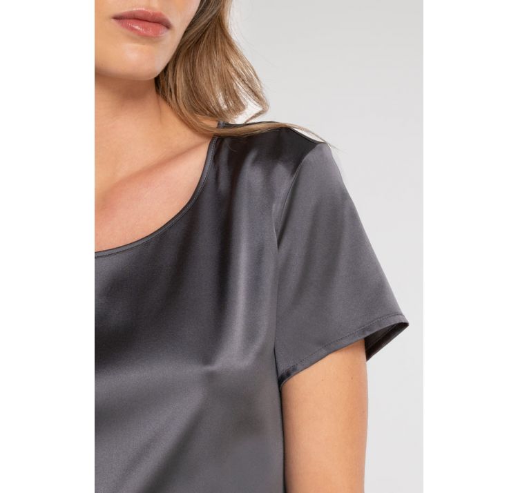 OSCALITO satynowy t-shirt 92% jedwabiu