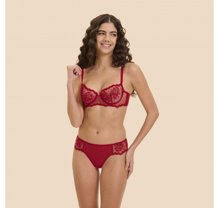 SIMONE PERELE intrigue koronkowe stringi