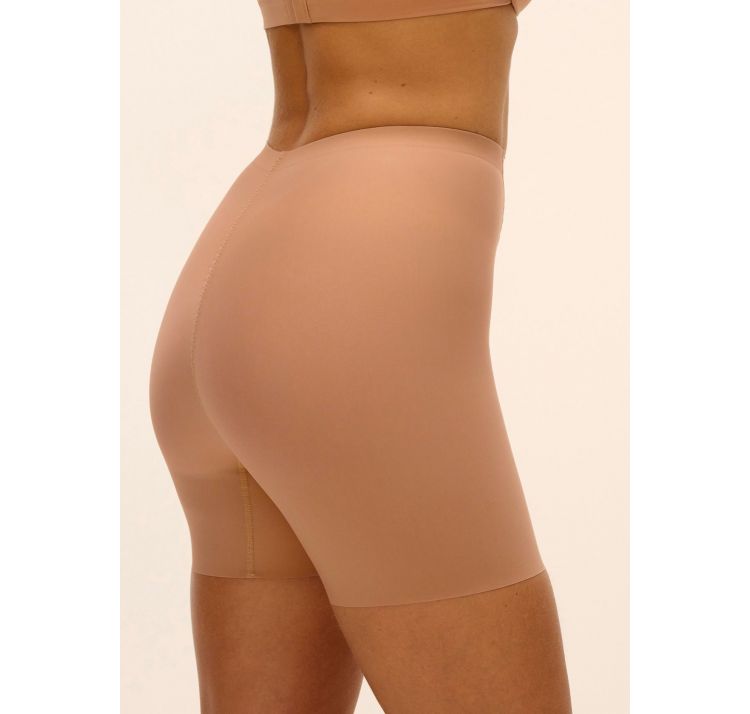 WACOAL flawless modelujĄce szorty z nogawkĄ