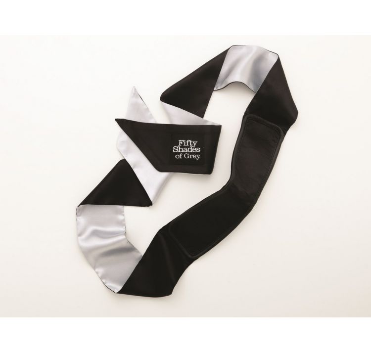 FIFTY SHADES OF GREY np* fsog deluxe blackout blindfold